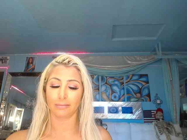 adrianna_fox webcam