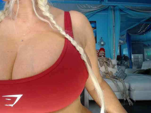 adrianna_fox adrianna_fox