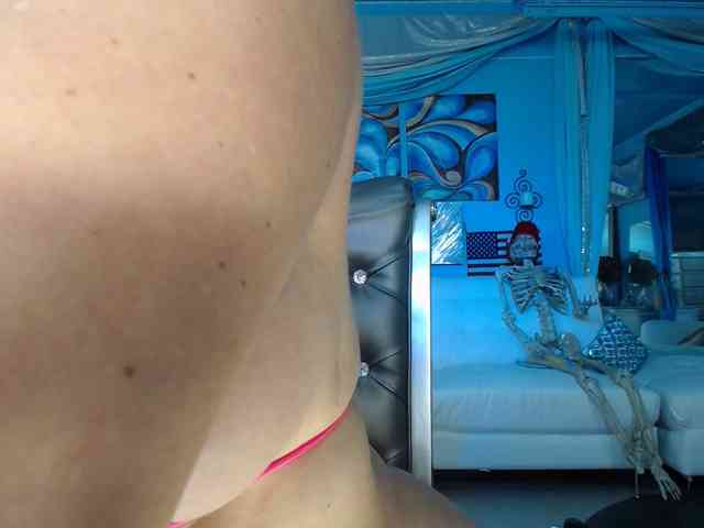 adrianna_fox adrianna_fox