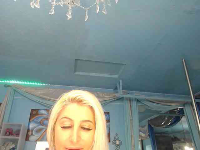 adrianna_fox webcam
