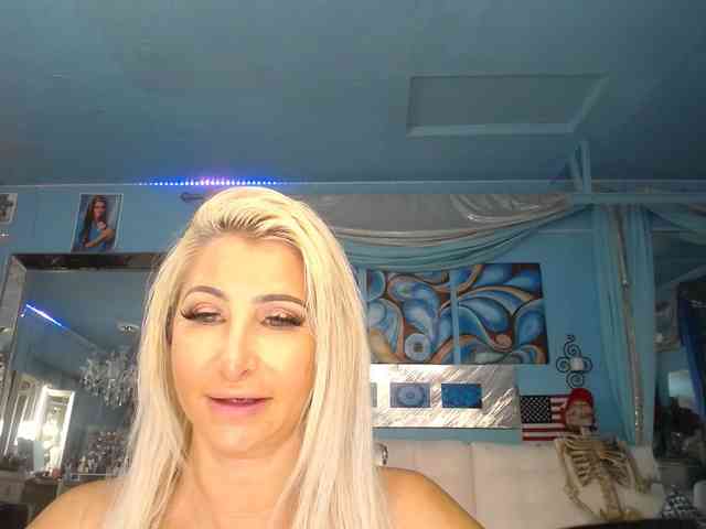 adrianna_fox webcam