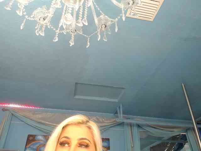 adrianna_fox webcam
