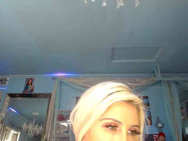 adrianna_fox