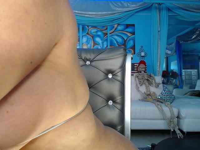 adrianna_fox webcam