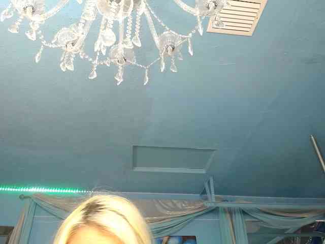 adrianna_fox Live Webcam on BongaCams