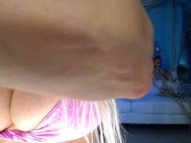 adrianna_fox webcam