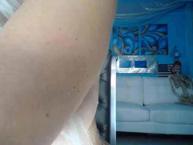 adrianna_fox webcam