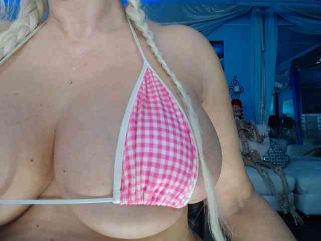 adrianna_fox webcam