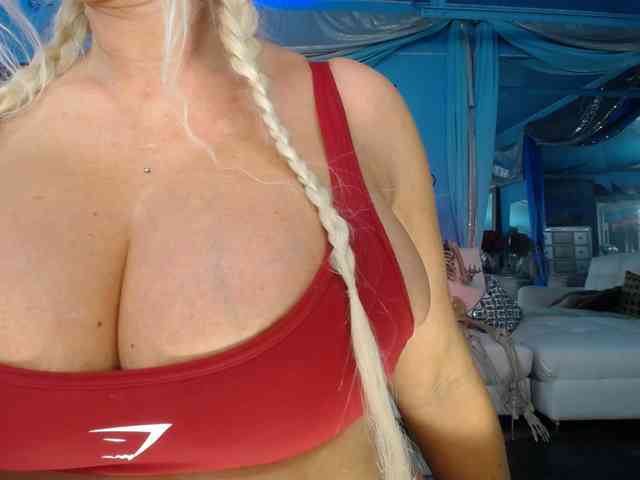 adrianna_fox adrianna_fox