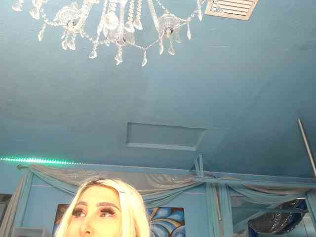 adrianna_fox adrianna_fox