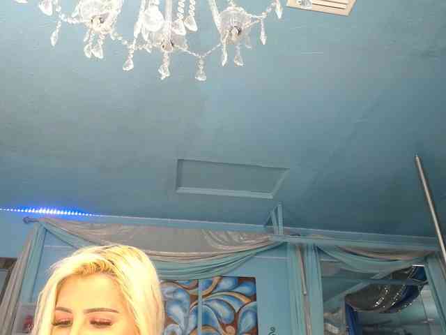 adrianna_fox webcam