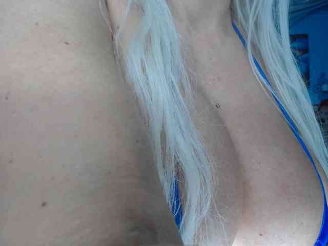 adrianna_fox webcam