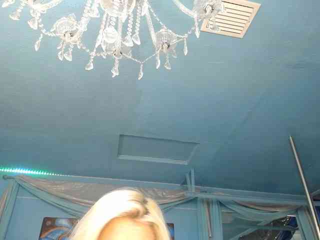 adrianna_fox webcam