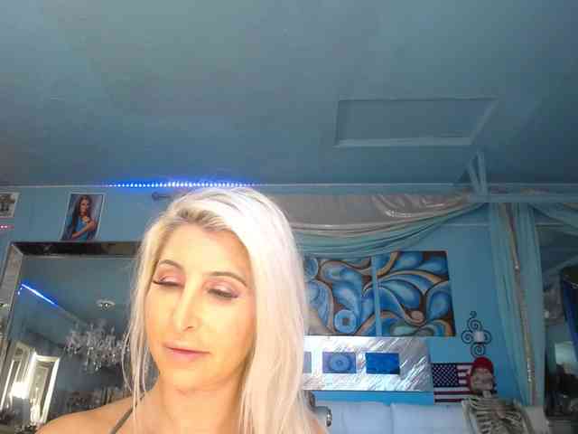 adrianna_fox webcam