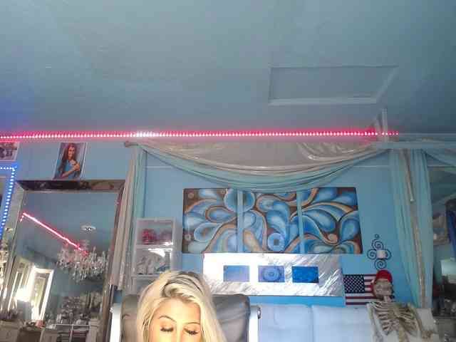 adrianna_fox webcam