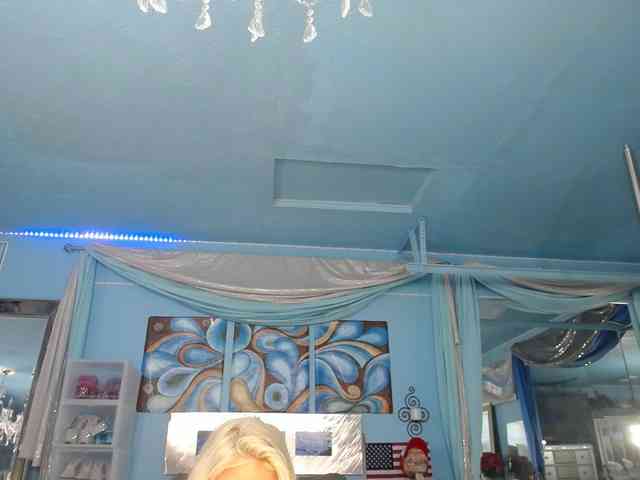 adrianna_fox adrianna_fox