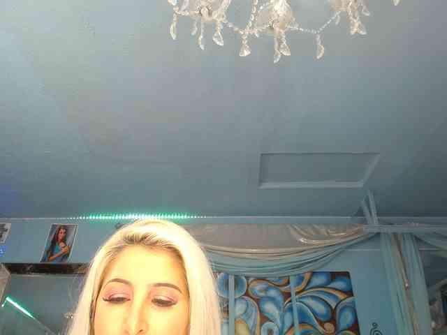 adrianna_fox webcam