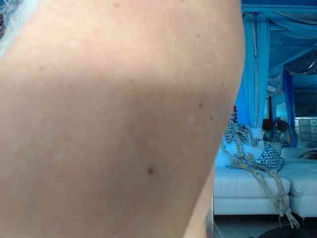 adrianna_fox webcam