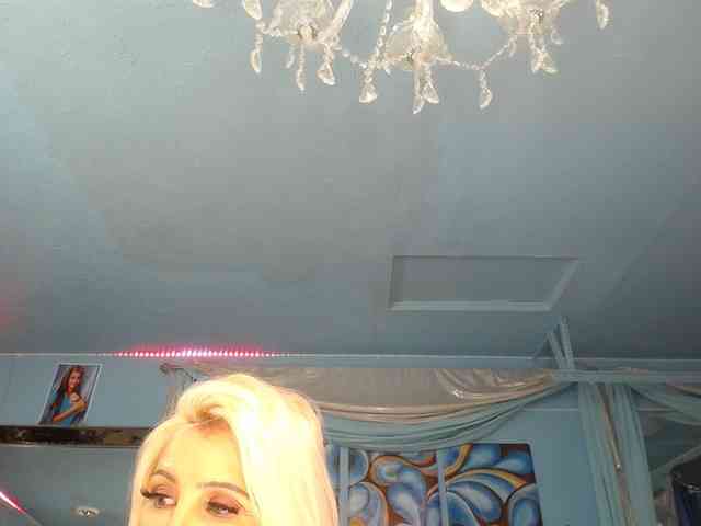 adrianna_fox webcam