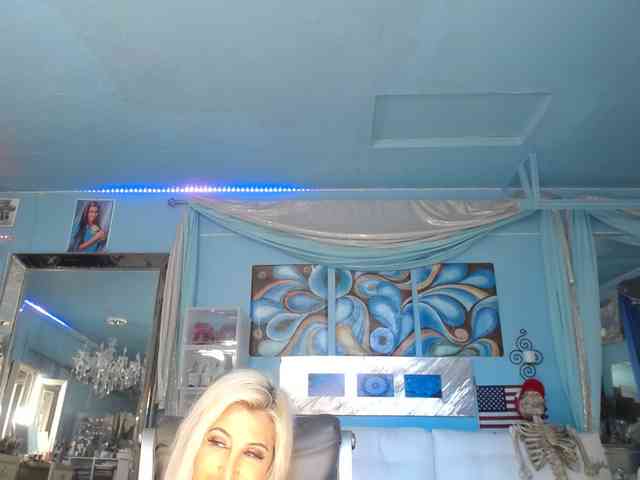 adrianna_fox webcam