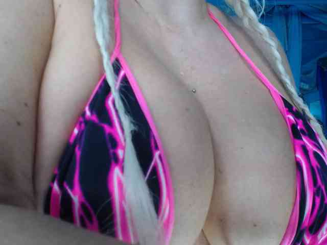 adrianna_fox adrianna_fox