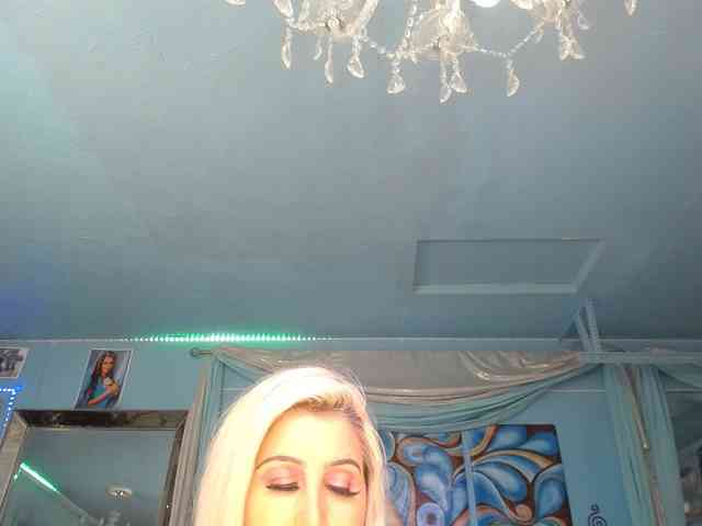 adrianna_fox webcam