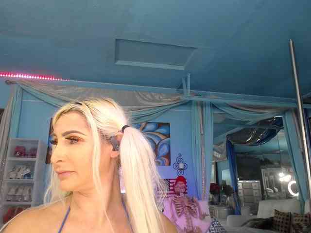 adrianna_fox webcam