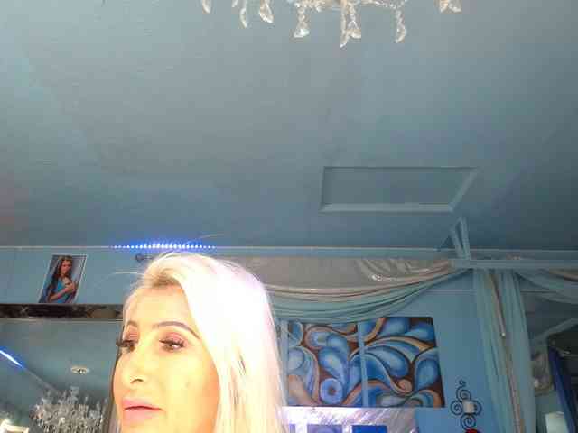 adrianna_fox webcam