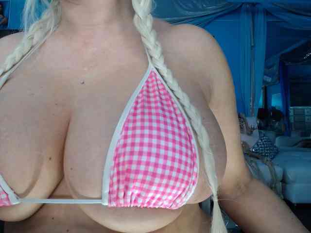 adrianna_fox webcam
