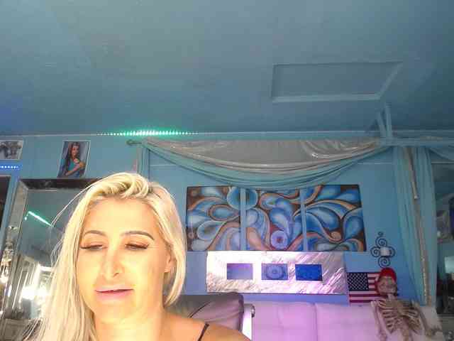 adrianna_fox webcam