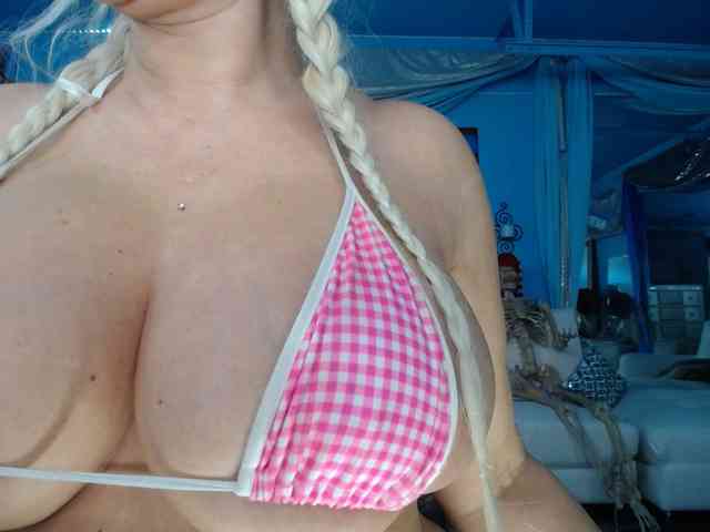 adrianna_fox webcam