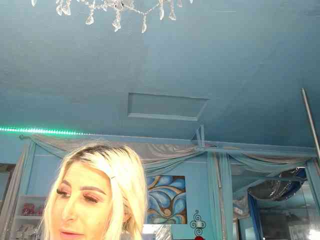 adrianna_fox adrianna_fox