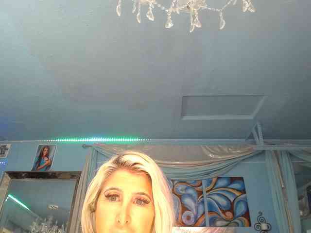 adrianna_fox webcam