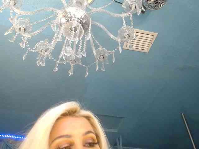 adrianna_fox webcam