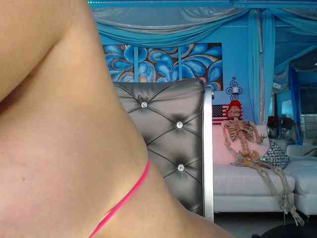 adrianna_fox adrianna_fox