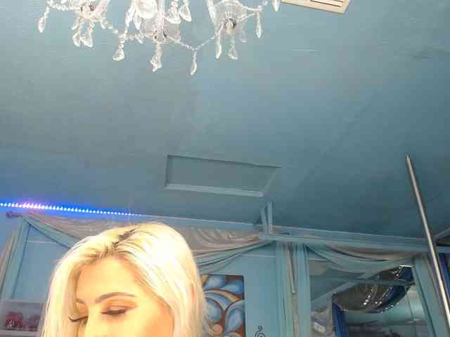 adrianna_fox webcam