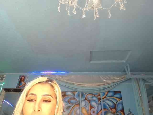 adrianna_fox webcam