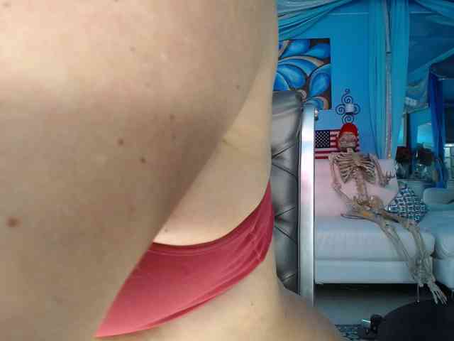 adrianna_fox webcam