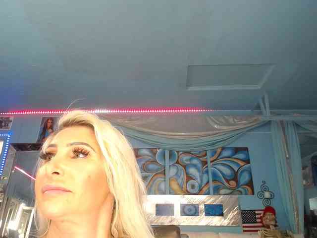 adrianna_fox webcam