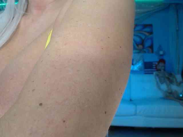 adrianna_fox webcam