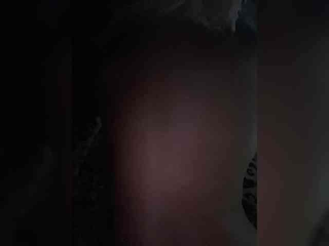 adrianna_fox webcam
