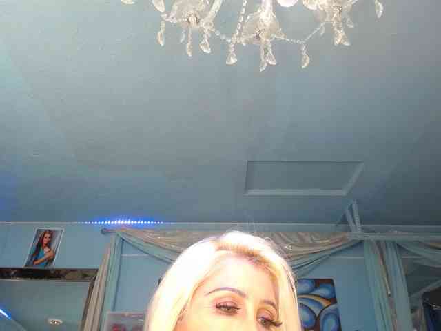adrianna_fox webcam