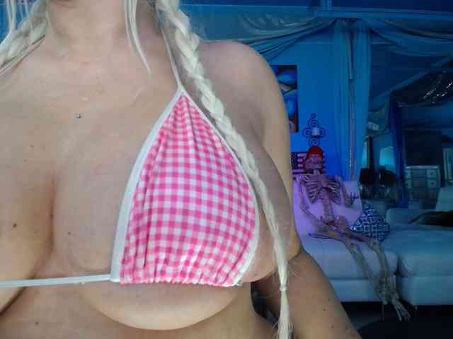 adrianna_fox webcam