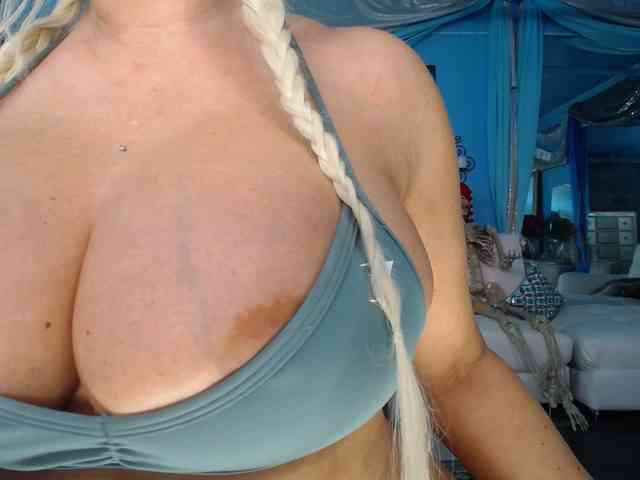 adrianna_fox webcam