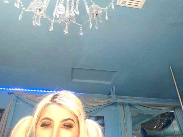 free adult chat Adrianna Fox