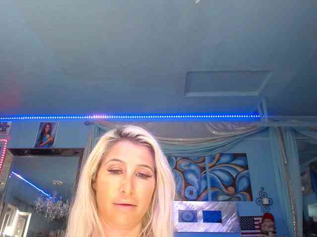 adrianna_fox webcam