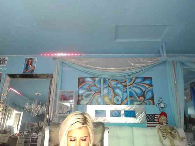 adrianna_fox webcam