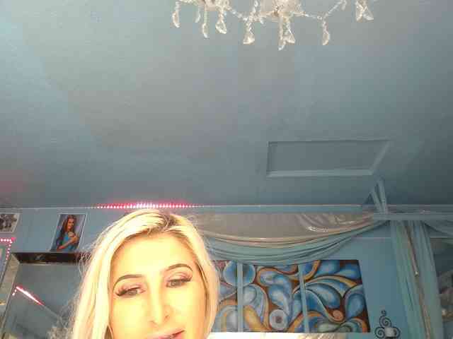 adrianna_fox