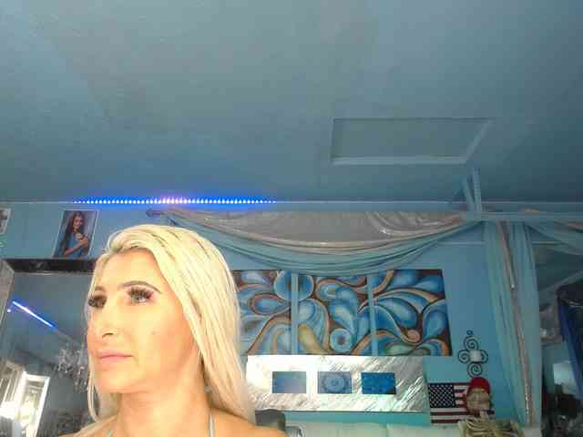 adrianna_fox webcam