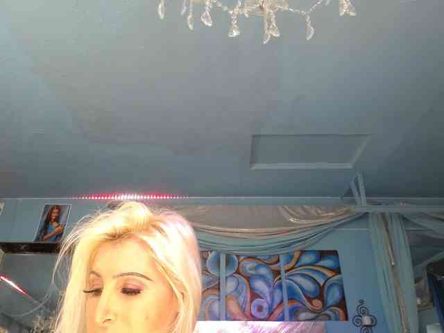adrianna_fox webcam